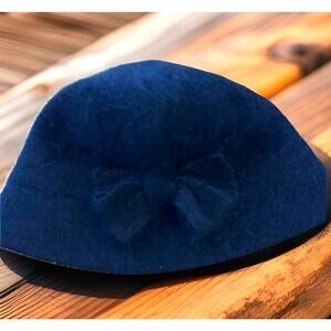 Nine West Black Wool Blend cloche Hat Bow soft fluffy Warm travel friendly OS